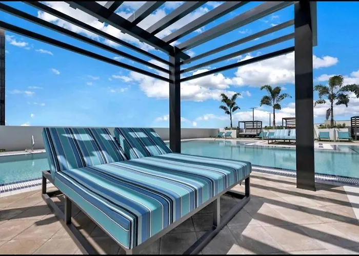 Resort Style 1-Bdrm Apt Downtown Doral