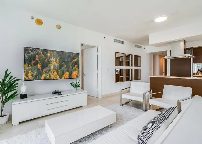 Icon Brickell Miami- 2 Bedroom Condo With City And Water Views!