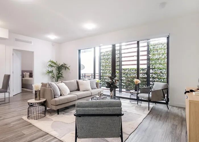 Stylish 2Br Miami Condo With Private Balcony