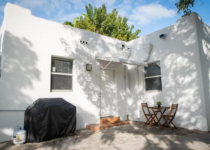Stylish Studio In Trendy Area
