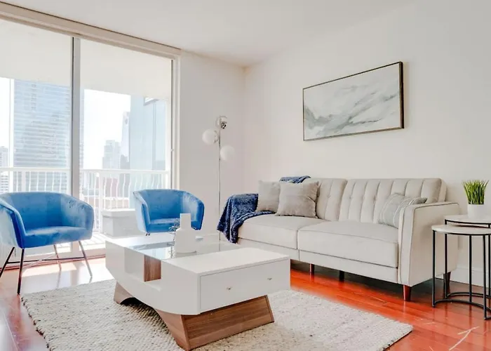 Stylish 1Br Apt With Ocean And City View,Pool,Parking