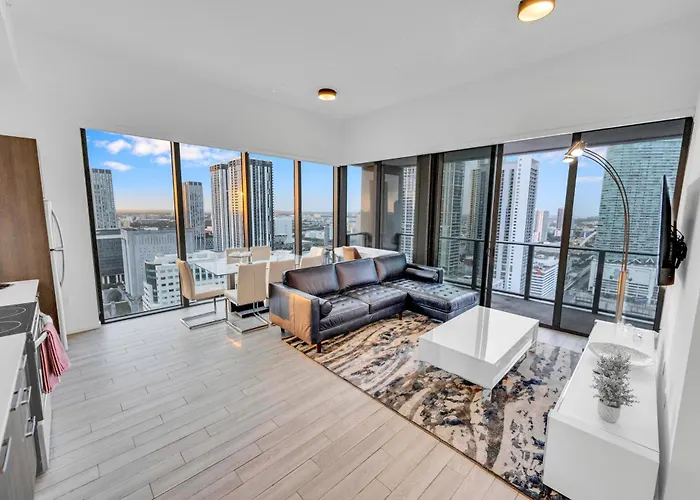Penthouse Unit In The Heart Of Miami