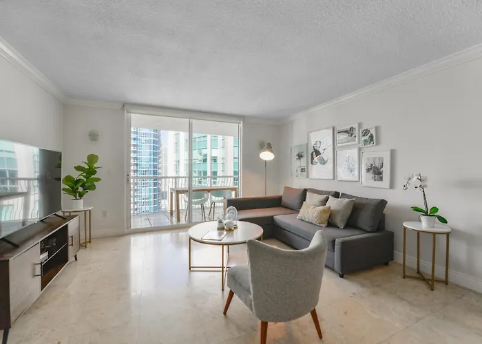 The Club At Brickell Bay By Palermo Home Miami