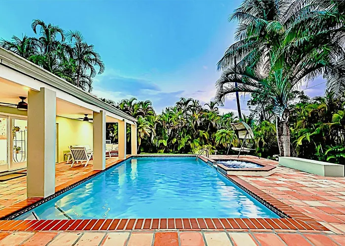 Miami Dream Home/ Pool/Jacuzzi/ Fire Pit