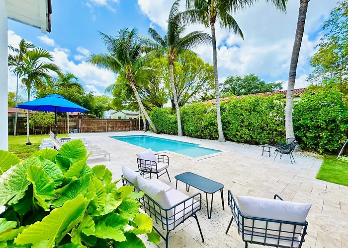 Tropical Paradise 3Br Oasis With Heated Pool And Summer Kitchen