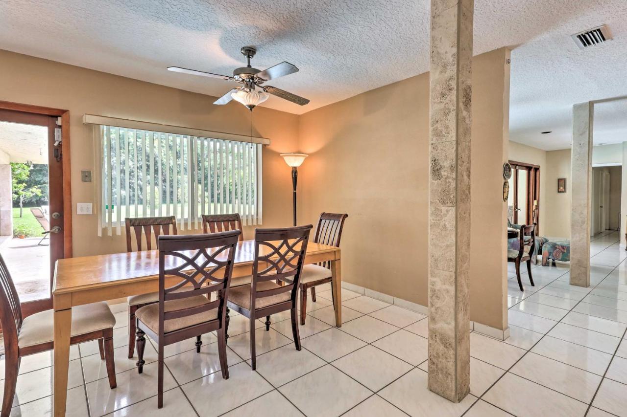 With Pool In Upscale Pinecrest Village