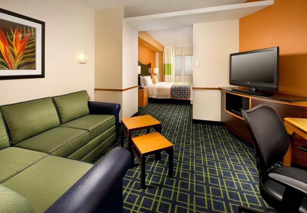 Hotel Fairfield & By Marriott Airport South 3*