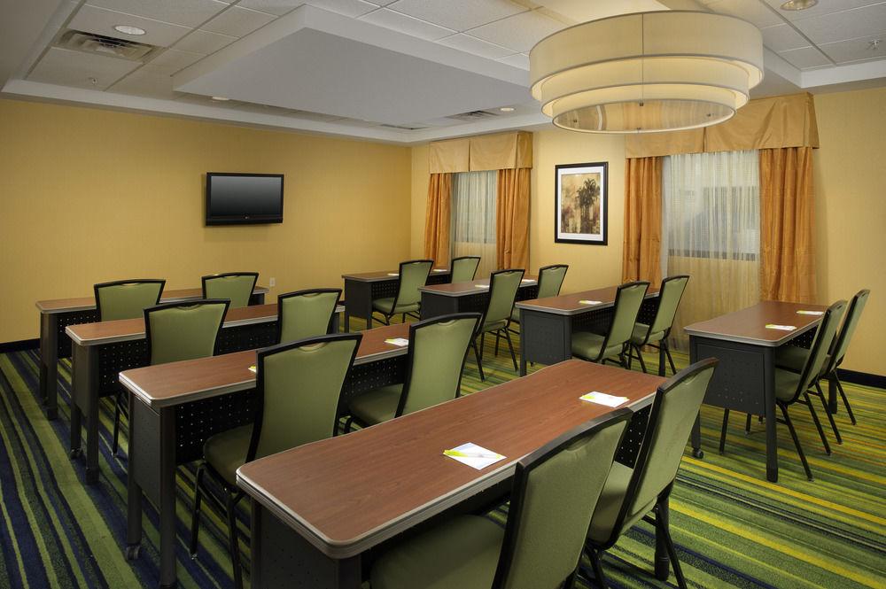 Fairfield & By Marriott Airport South 3*