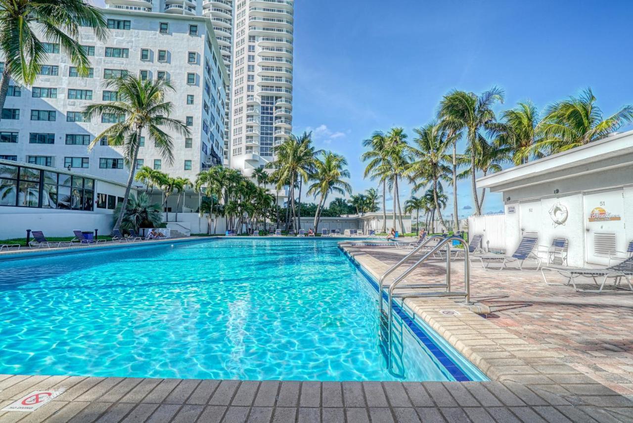 Apartment Deluxe Private At The Casablanca Miami