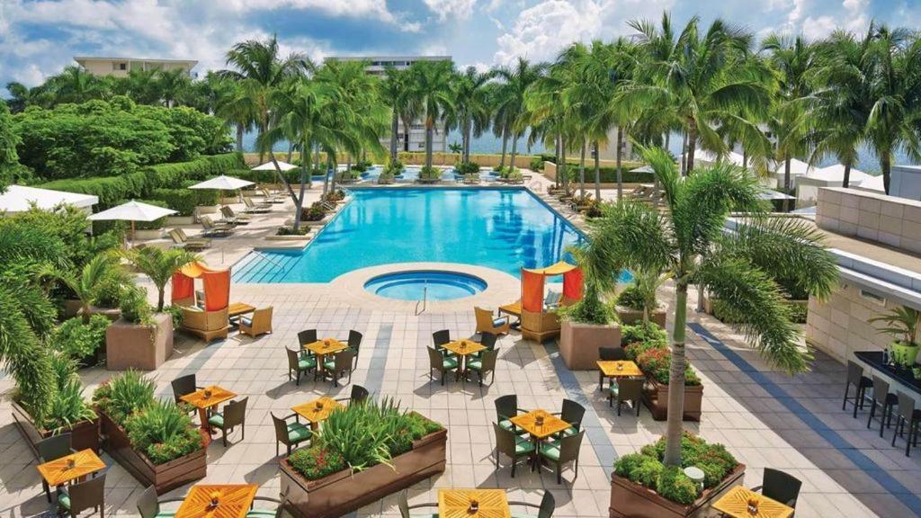 Private At Four Seasons Brickell Aparthotel