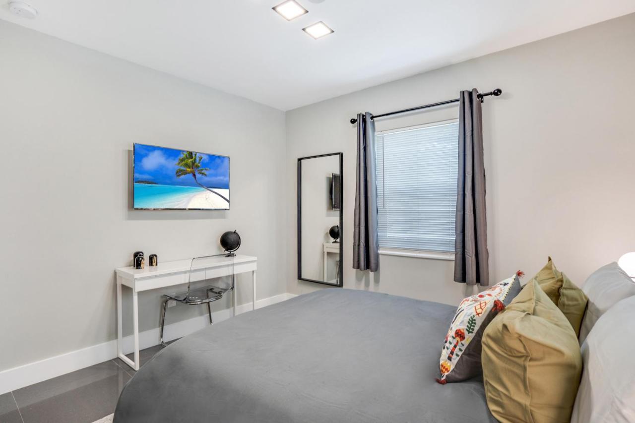 Holiday home Luxury Chill Close To: South Beach/airport/wynwood/design District/4 Free Gated Parking *