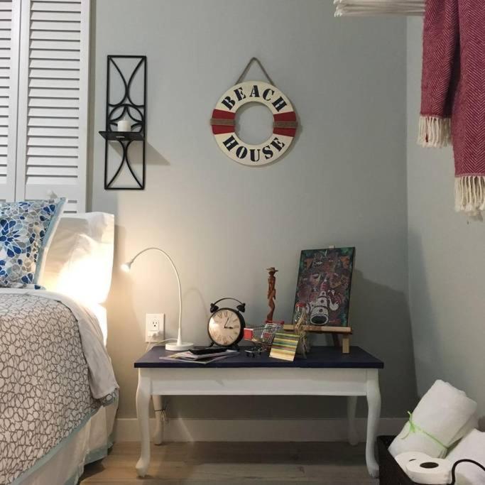 Walk To Restaurants And Shops - 5s Apartment