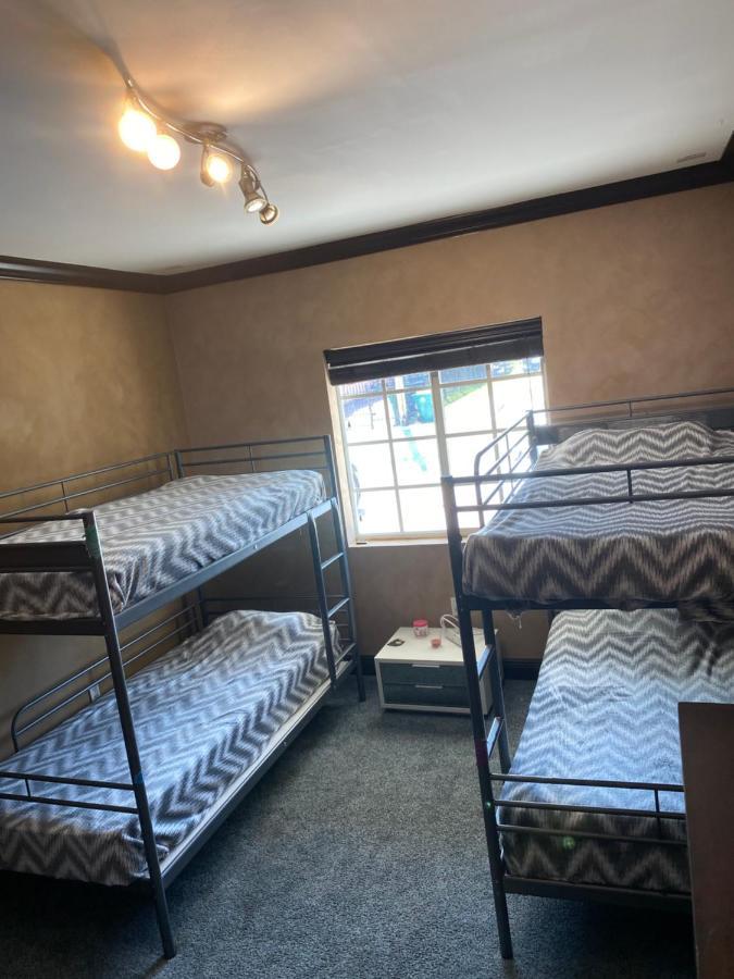 House World Connect Homestay