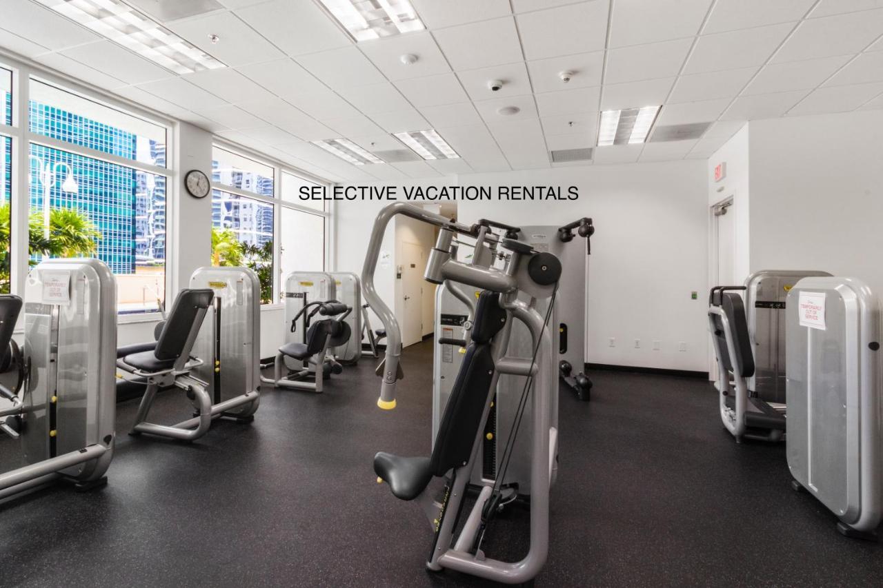 Downtown Brickell Spacious 4 Bedrooms 6 Beds * Miami