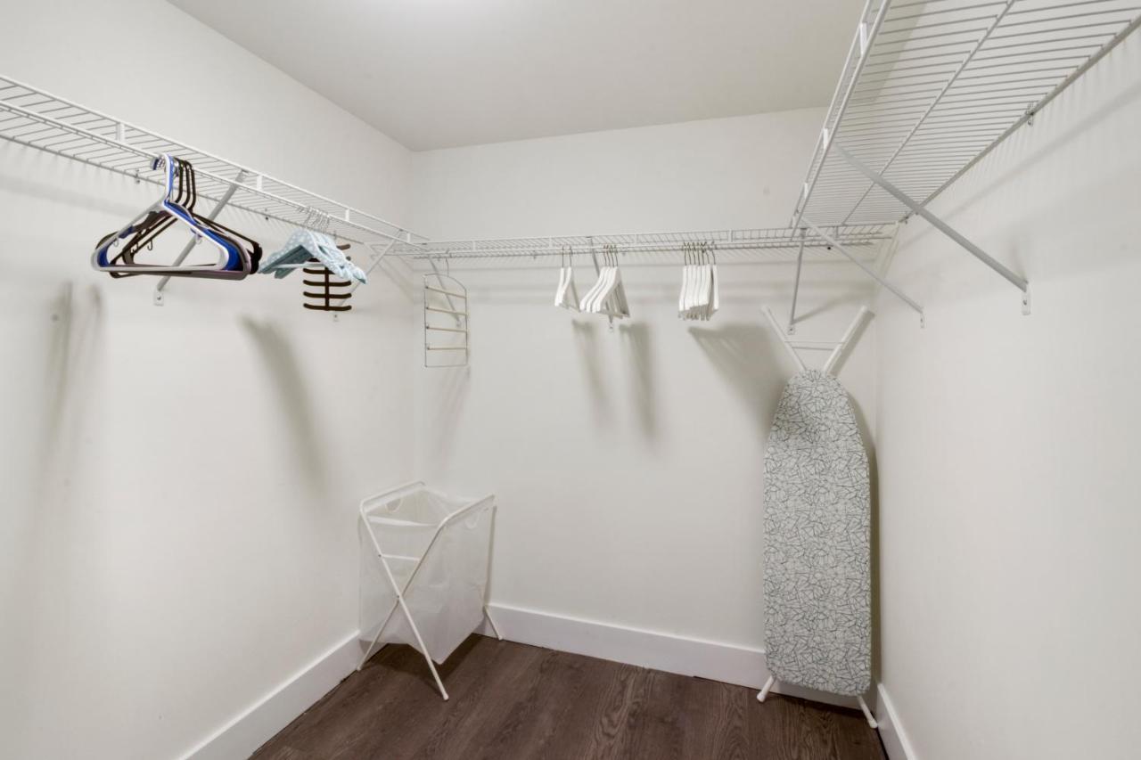 Downtown Brickell Spacious 4 Bedrooms 6 Beds