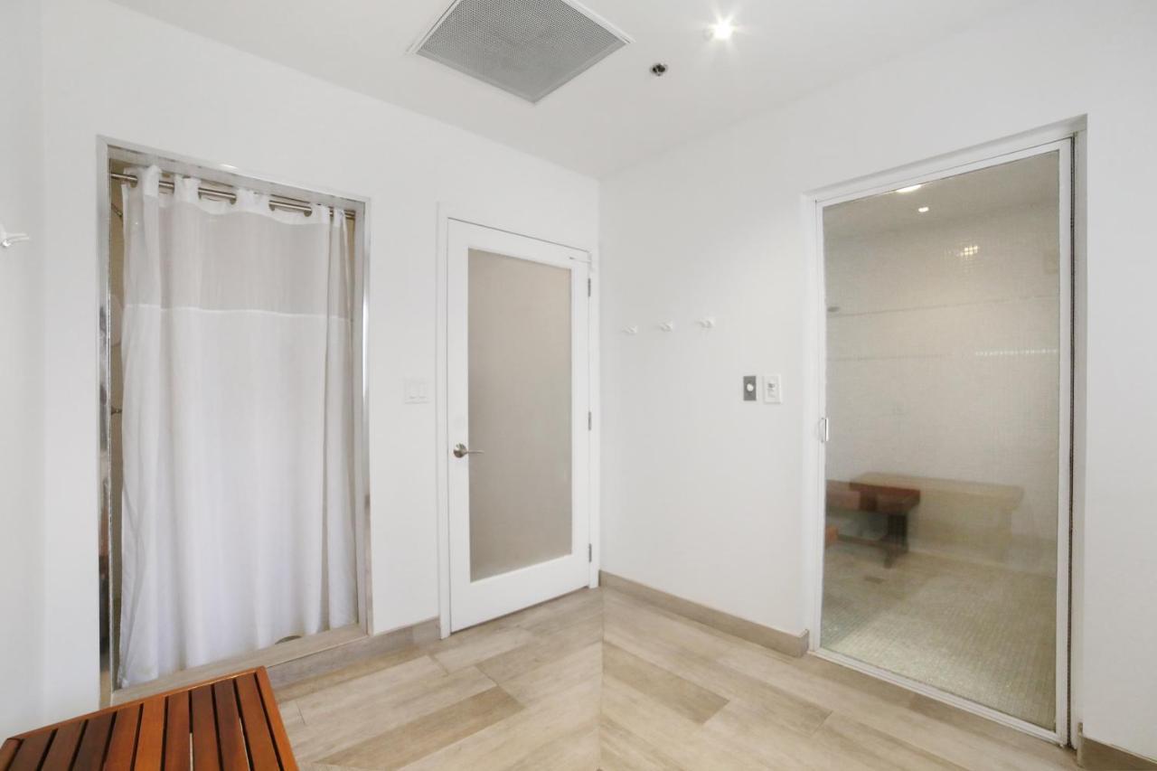Apartment Downtown Brickell Spacious 4 Bedrooms 6 Beds *