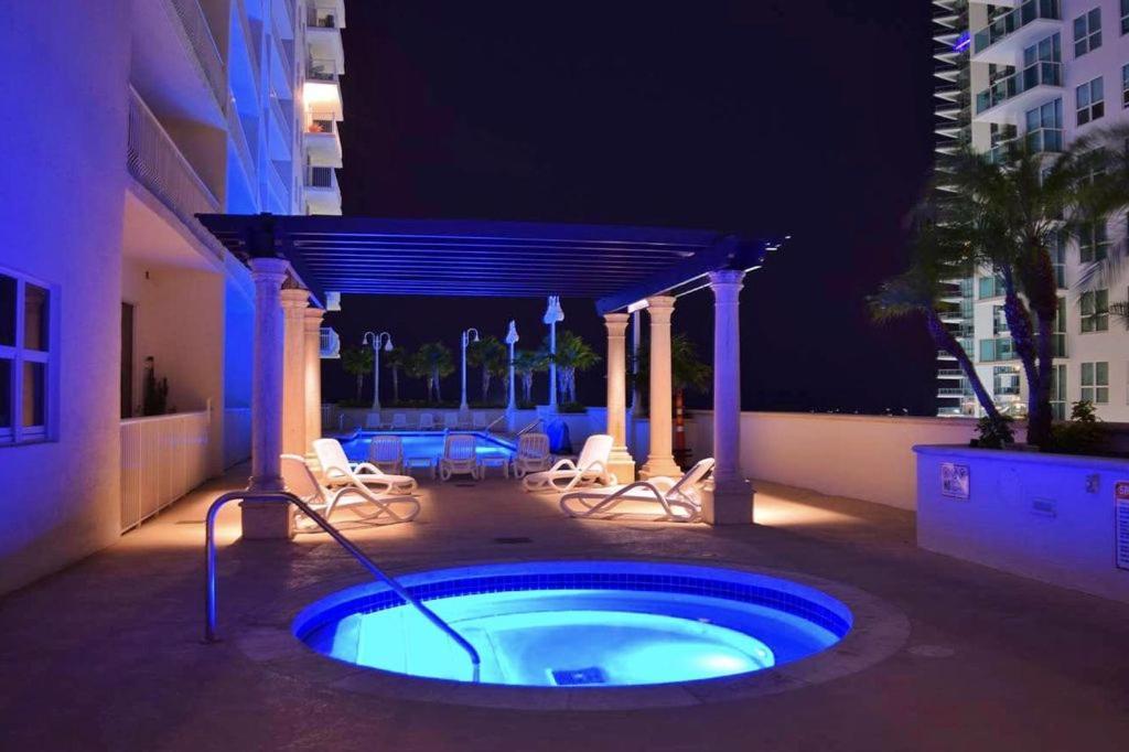 Downtown Brickell Popular 4 Bedrooms Bayview Apartamento