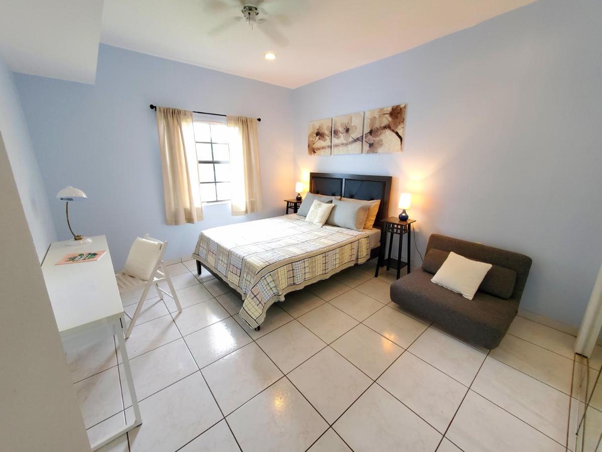 Guest house La Casona Azul *