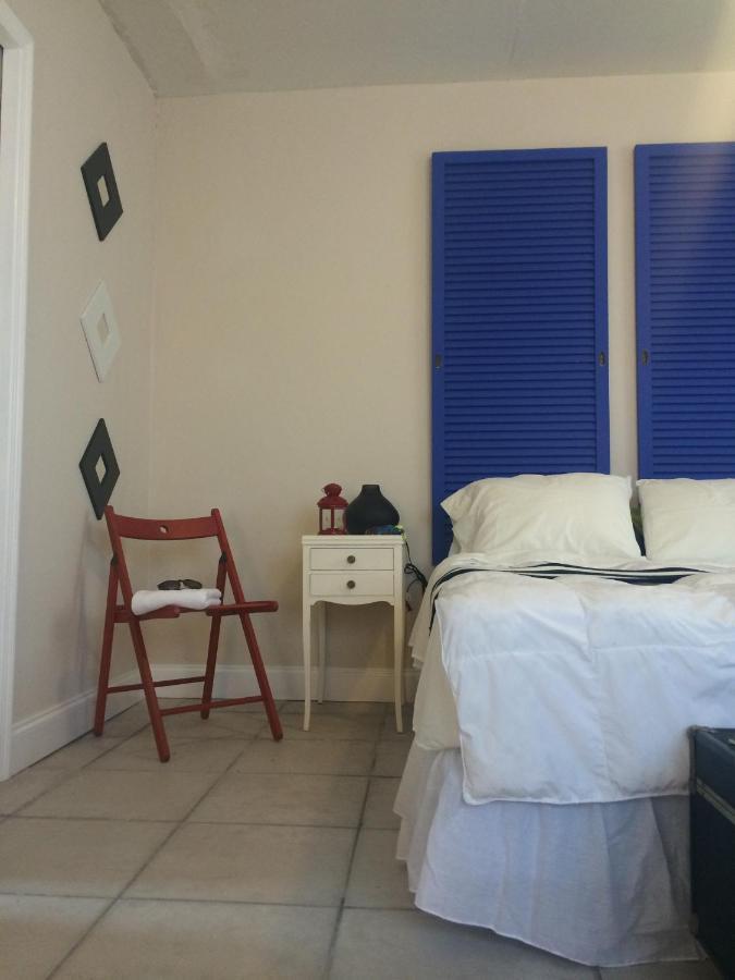 Chic And Comfortable Free Street Parking Apartment Miami