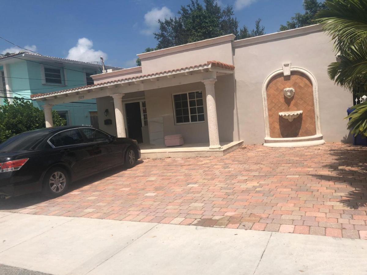 House World Connect Homestay
