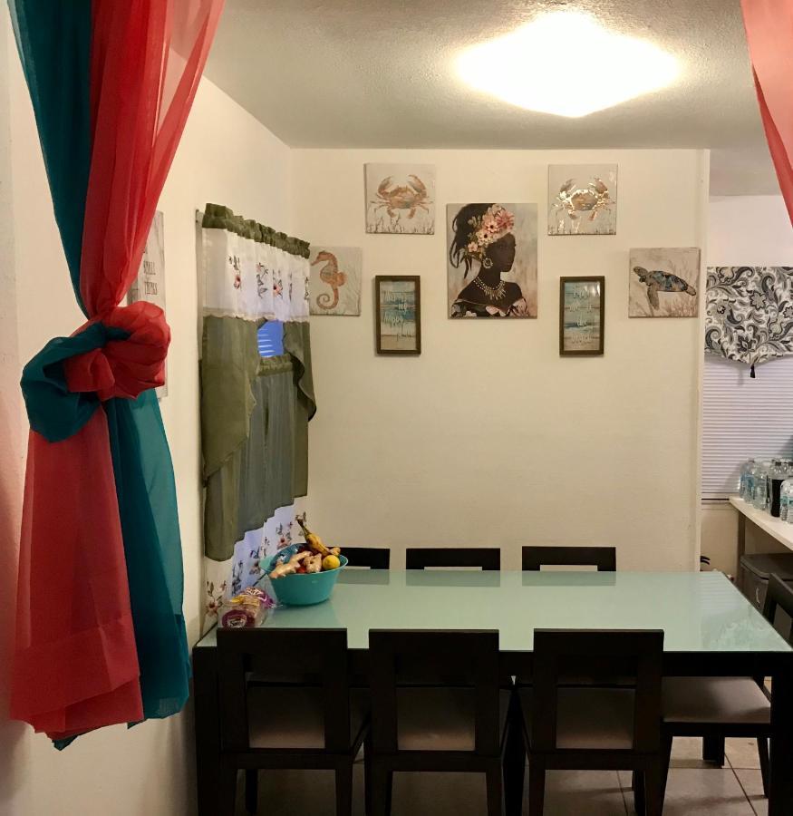 Casa Rosa Women's * Miami