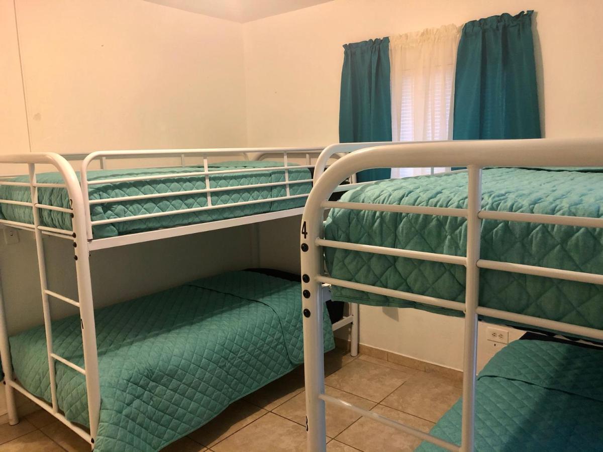 Casa Rosa Women's Hostel *