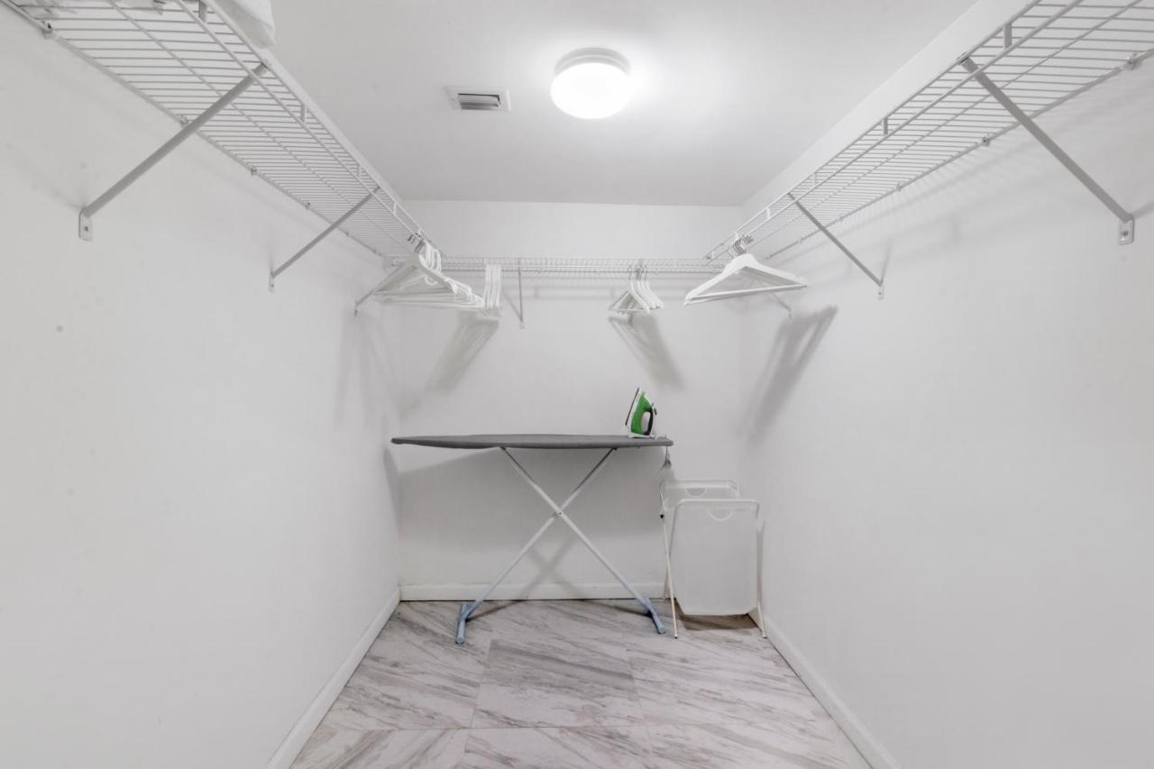 Downtown Brickell Popular 4 Bedrooms Bayview * Miami