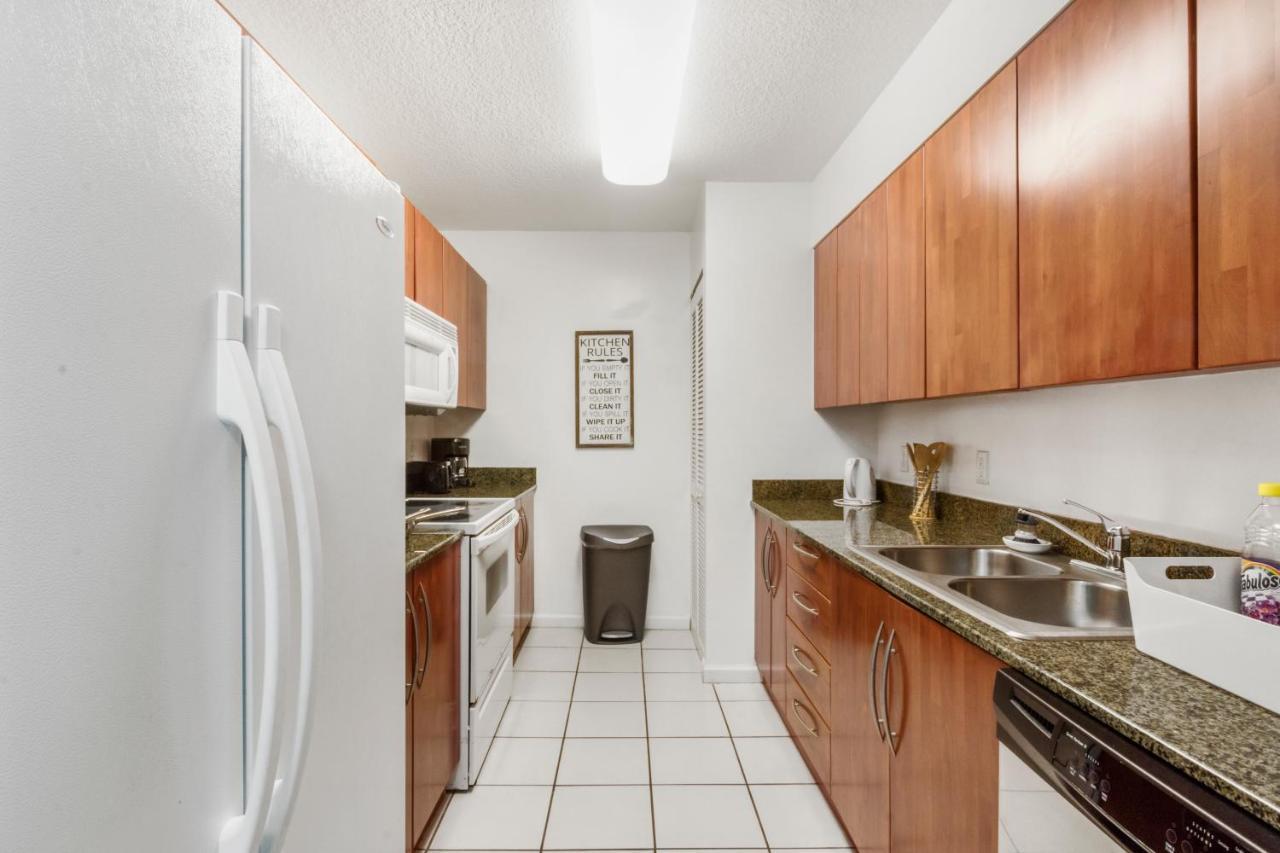 Downtown Brickell Popular 4 Bedrooms Bayview *