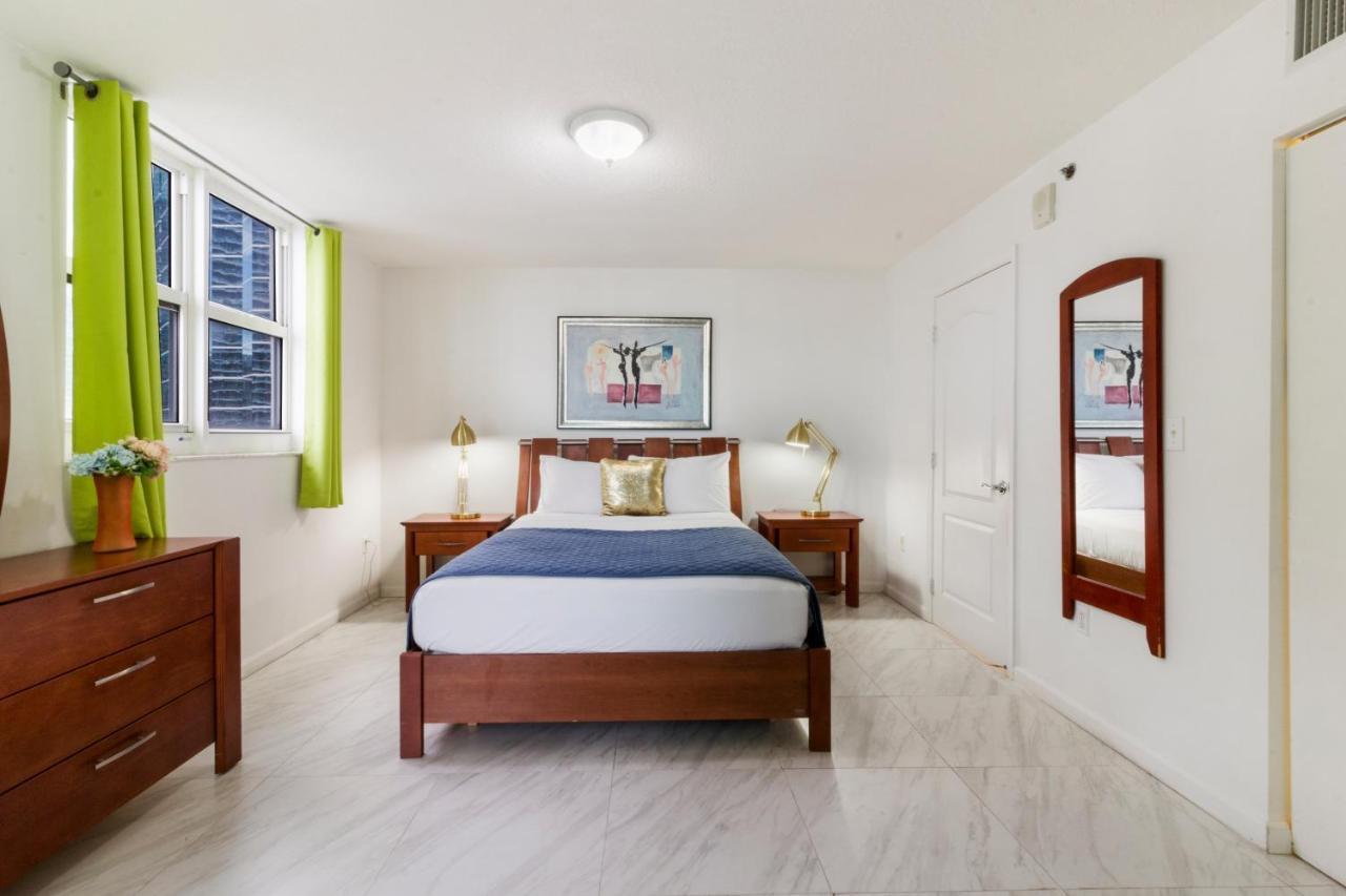 Downtown Brickell Popular 4 Bedrooms Bayview * Miami