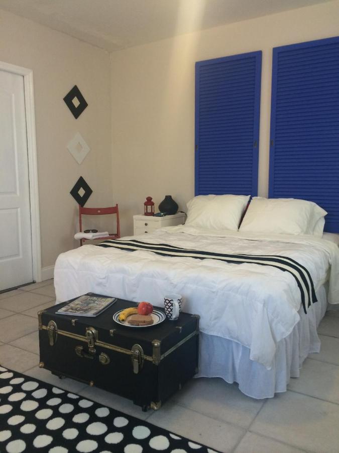 Chic And Comfortable Free Street Parking Apartment *