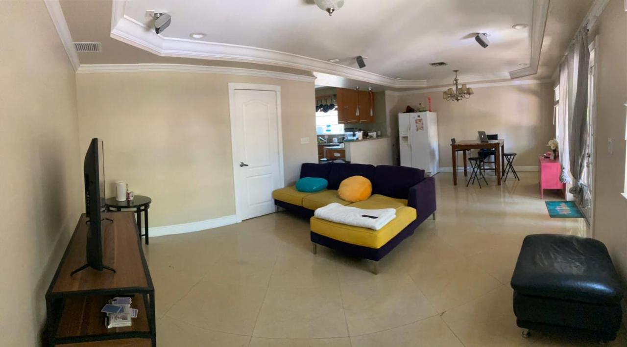House World Connect Homestay