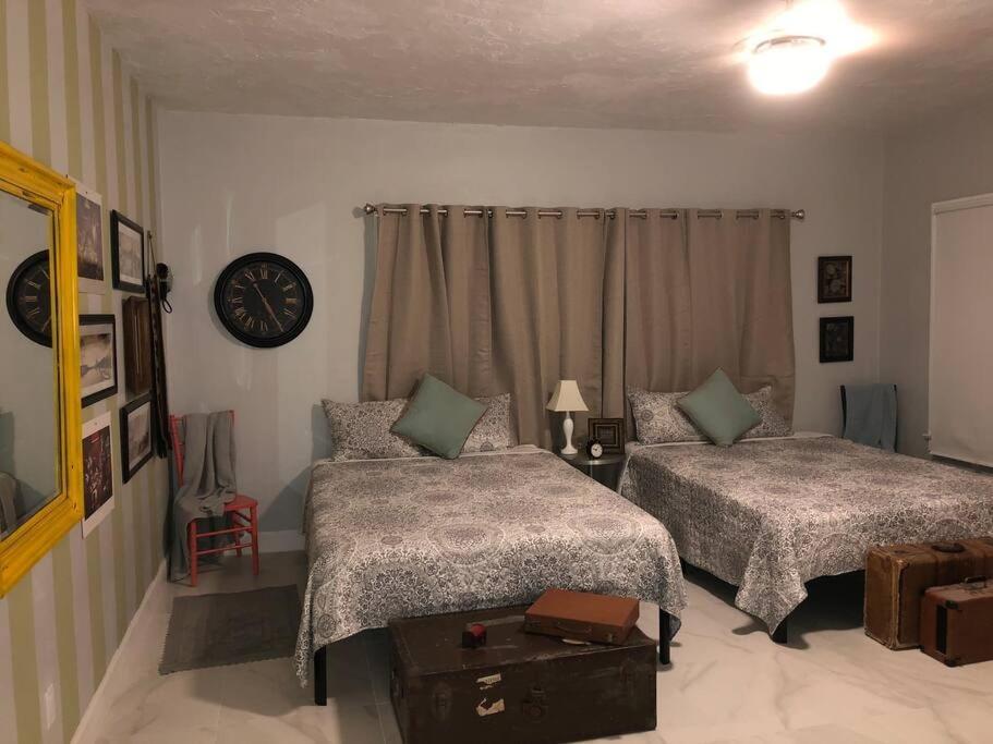 Spacious And Comfy Near Mia 2 Queen Beds Homestay