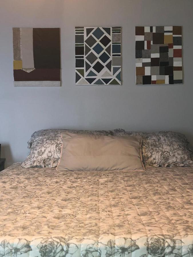 Apartment Private Steps From Calle 8 *