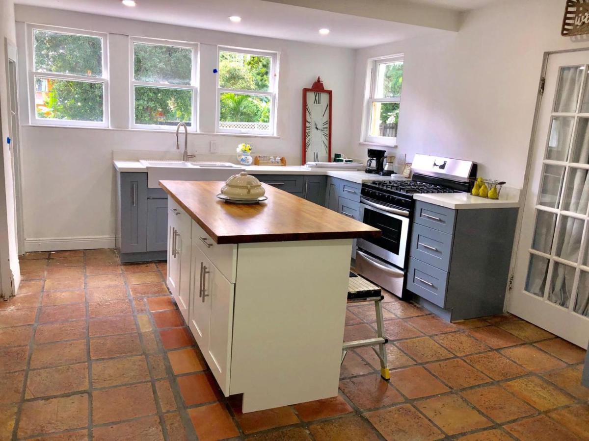 Spacious And Comfy Near Mia 2 Queen Beds Homestay Miami