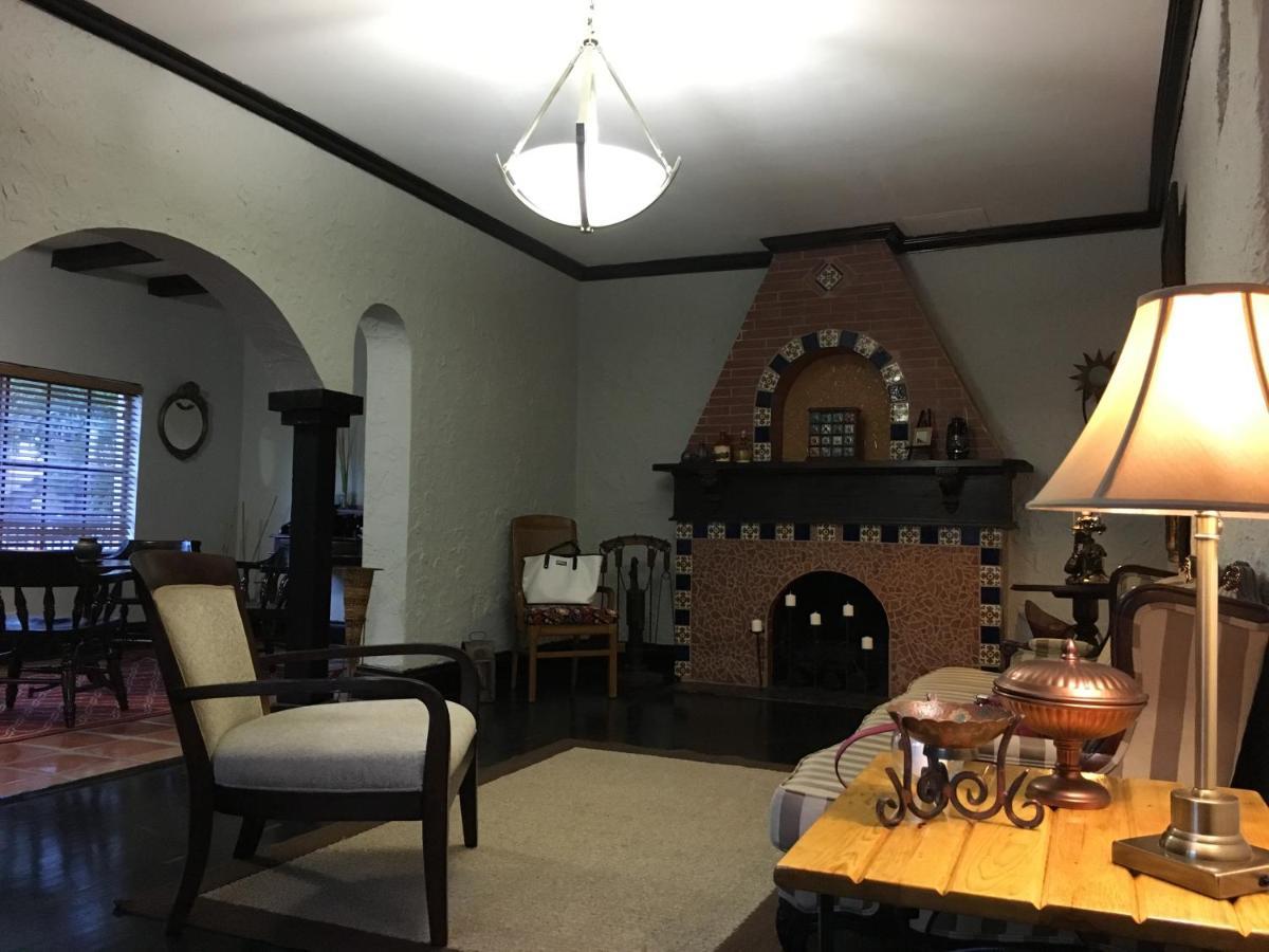 Heavenly In Little Havana Free Parking Homestay