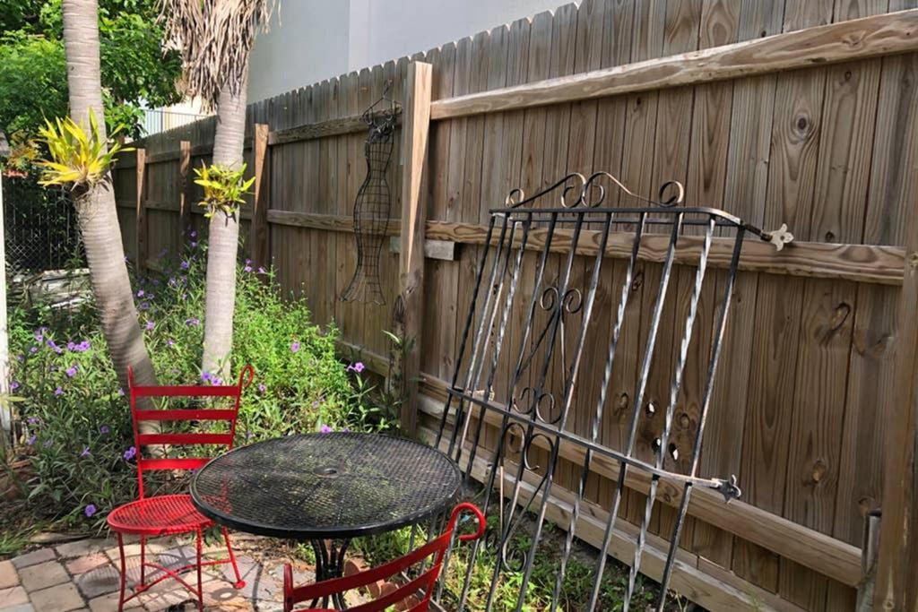 Independent In Little Havana Apartment Miami