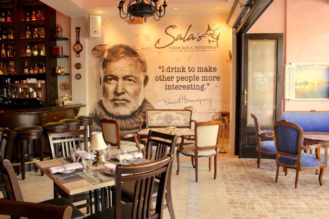 Private In The Heart Of Calle Ocho Homestay