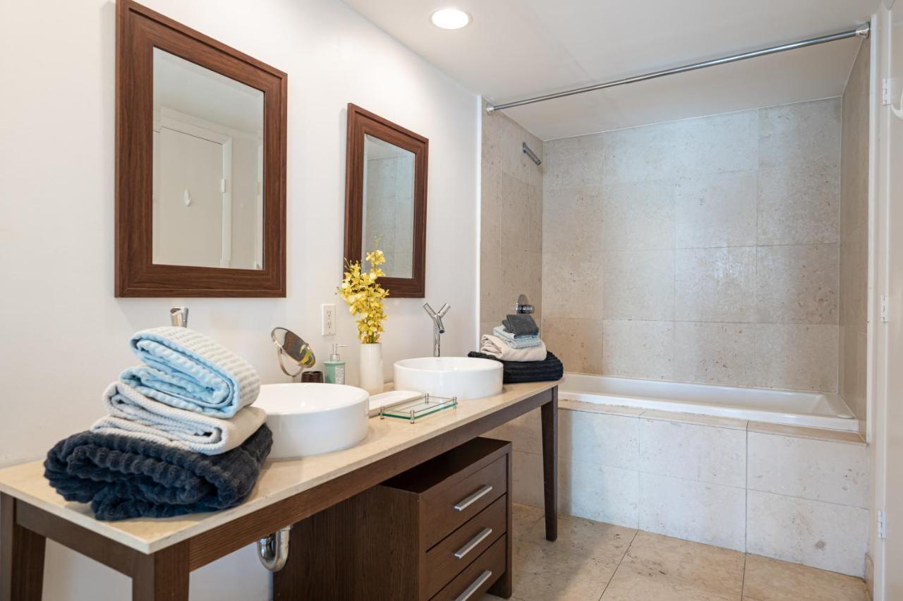 Icon Brickell-29th Floor Ocean Views-free Apartment Miami