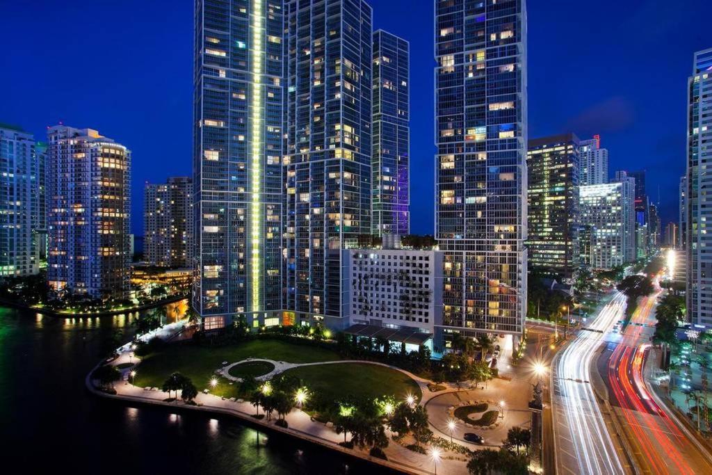 Apartment Waterfront Spacious Luxury 1 Bedroom Iconbrickell