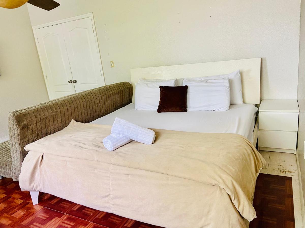 In Kendall Homestay