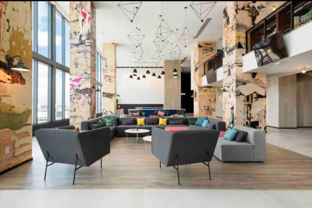 Gorgeous Modern Apt In The Center Of Downtown Miami