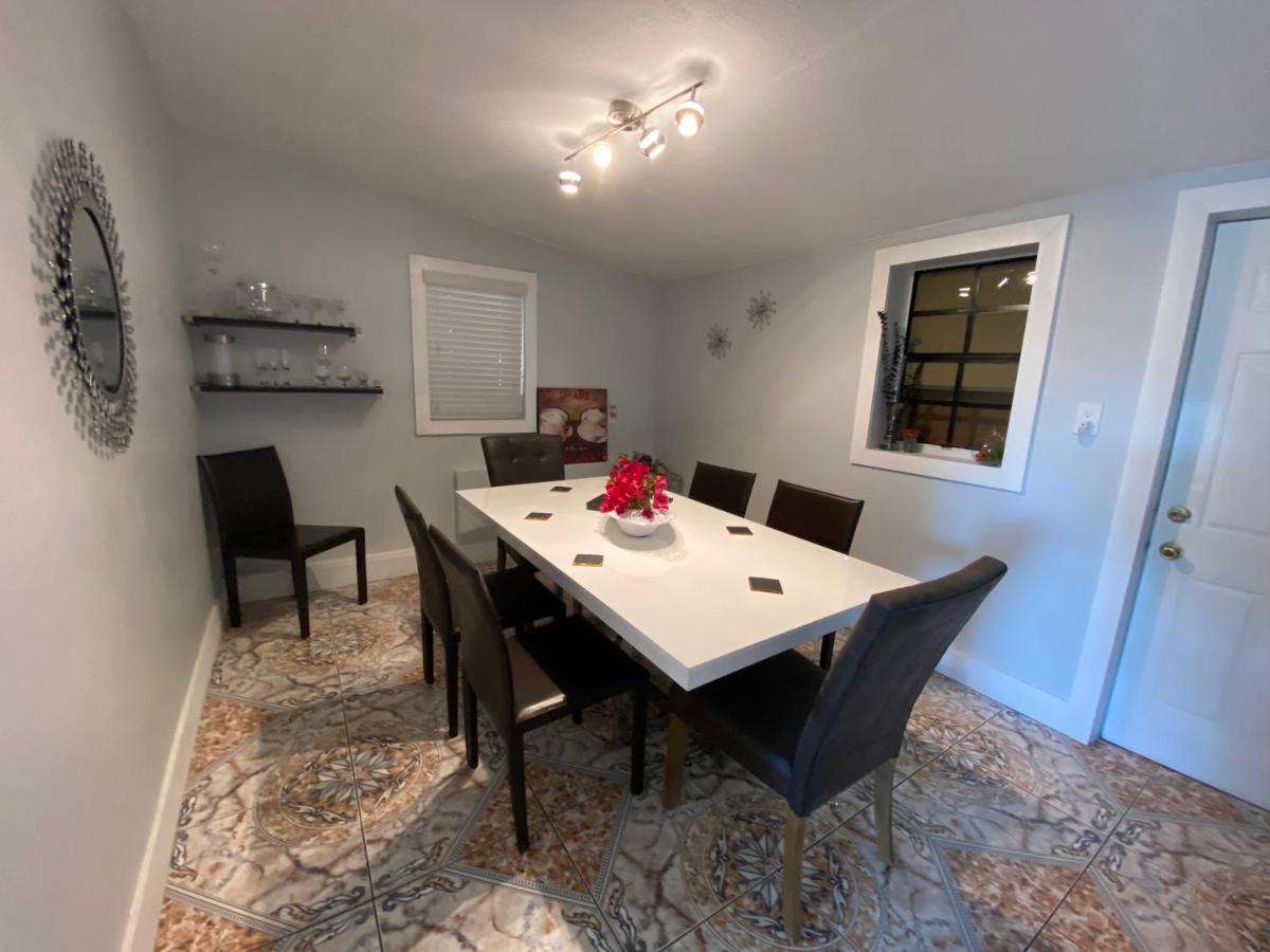 Main House 3 Bed 2 Bath & 1 Bed 1 Bath Casa de férias Miami