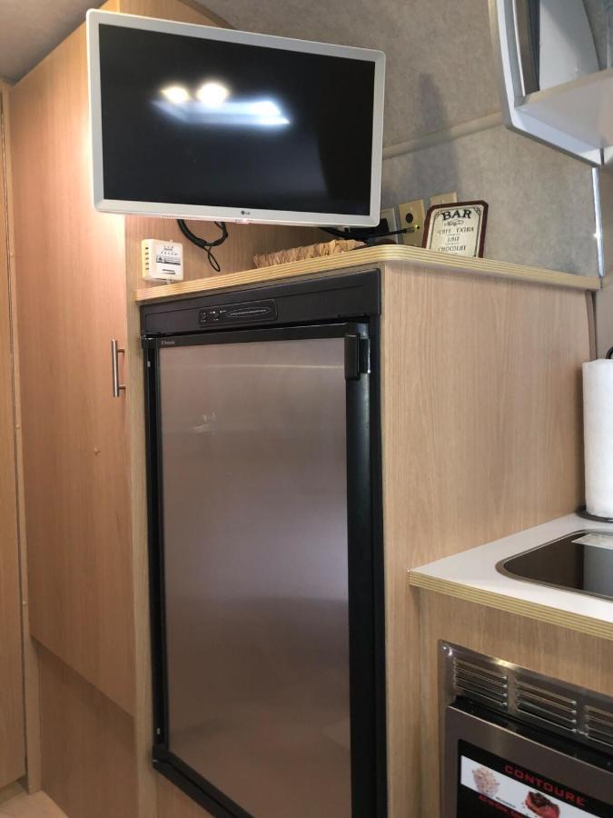 Apartment Airstream In The Center Of It