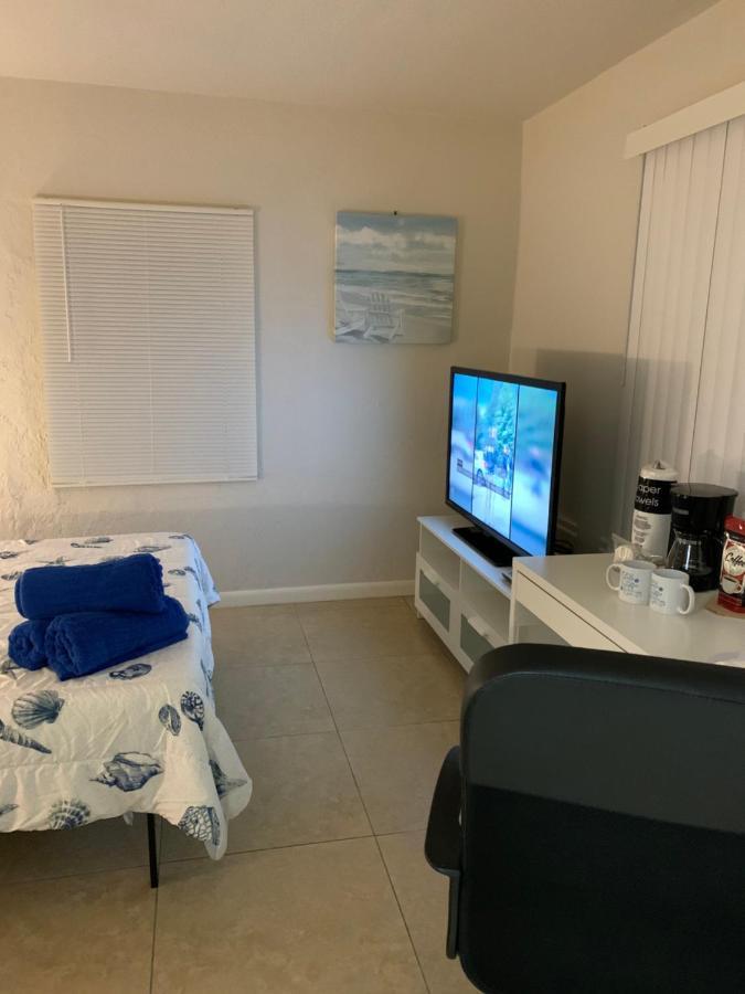 Cute, Cozy Mother-in-law In The Heart Of Guest house Miami