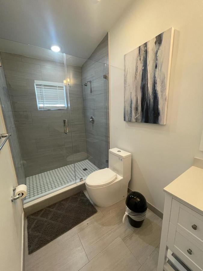 Apartment New Modern Cozy Apt Mins Away From South Beach And Wynwood Includes Free Parking