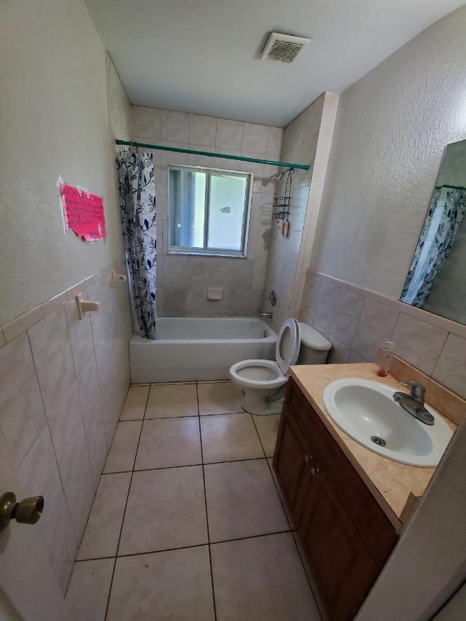 Bed & Breakfast Super Cheap *