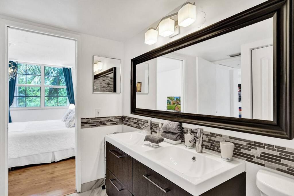 Apartment Renovated Cozy The Yacht Club At Aventura Parking Included *