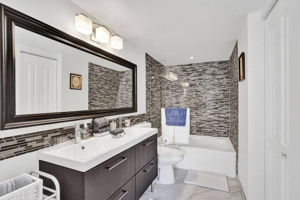 Renovated Cozy The Yacht Club At Aventura Parking Included Miami