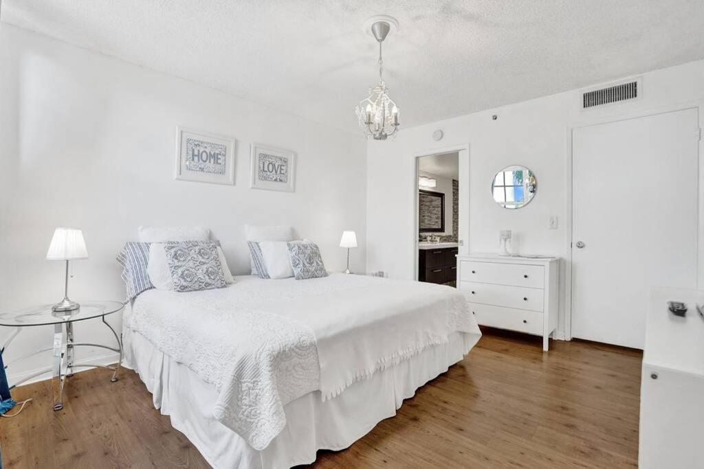 Renovated Cozy The Yacht Club At Aventura Parking Included Miami