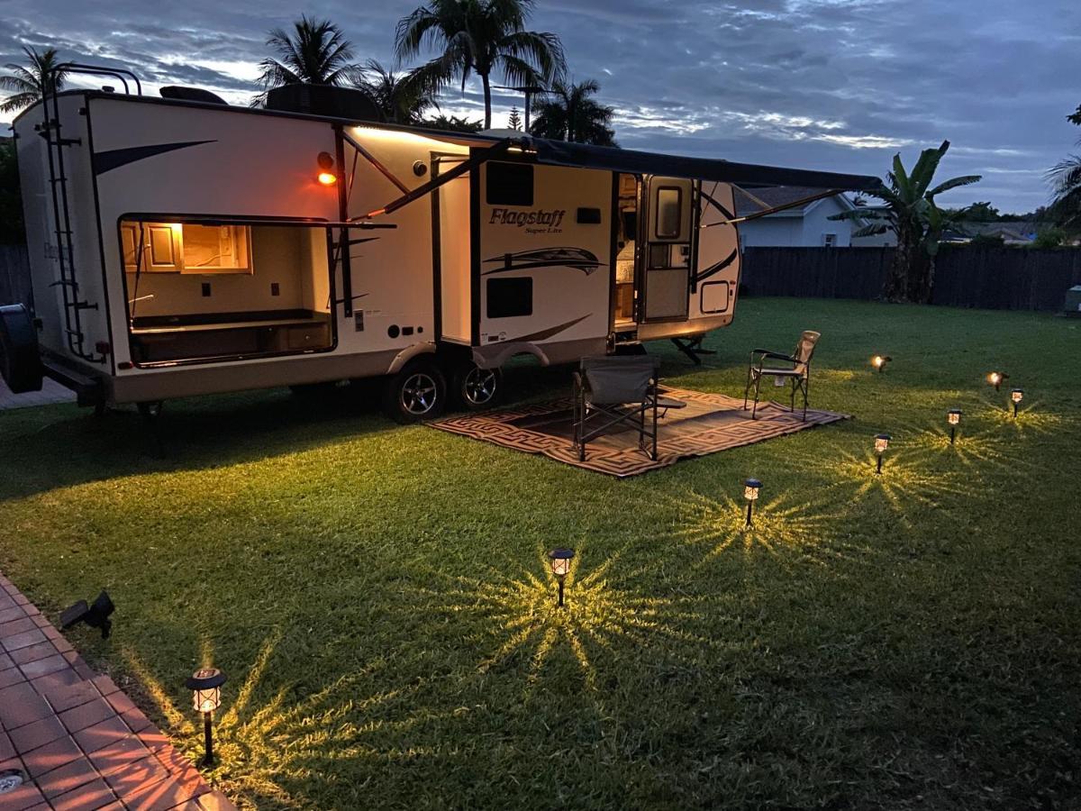 Cozy Camper - Free Parking Miami